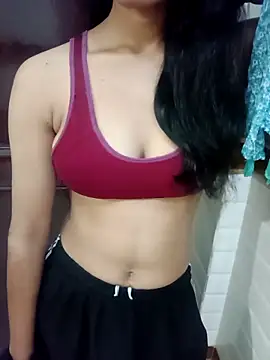 Snapshot of Meenu_rani6 chatting on December 2025 04:22:01 PM Meenu rani6 online show from December 2025 04:22:01 PM