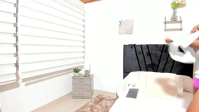 Taylormaccurdy  online show from October 2025 03:31:02 PM