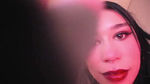 Snapshot of SusanVilla chatting on November 2025 07:35:01 PM SusanVilla online show from November 2025 07:35:01 PM