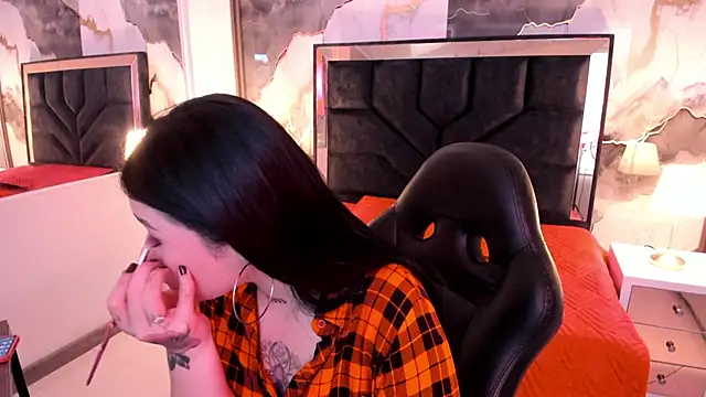 Snapshot of SusanVilla chatting on November 2025 07:36:03 PM SusanVilla online show from November 2025 07:36:03 PM