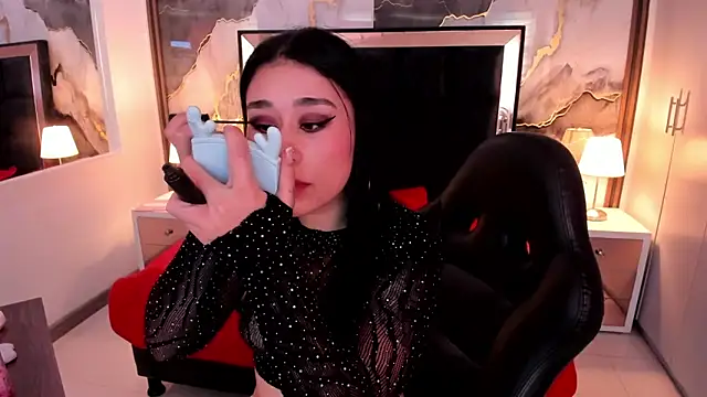 Snapshot of SusanVilla chatting on December 2025 08:04:02 PM SusanVilla online show from December 2025 08:04:02 PM