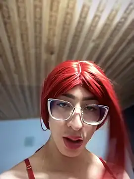 Snapshot of NICOLLE__12 chatting on October 2025 01:33:02 PM NICOLLE 12 online show from October 2025 01:33:02 PM