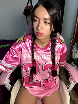 Snapshot of lunaa_kiss19 chatting on October 2025 03:04:02 AM lunaa kiss19 online show from October 2025 03:04:02 AM