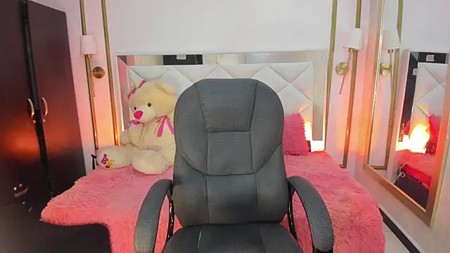 i kristi online show from February 2026 07:59:02 PM