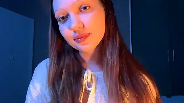 Snapshot of EmiIyKitty chatting on October 2025 07:55:01 PM EmiIyKitty online show from October 2025 07:55:01 PM