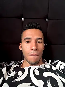 Snapshot of wiland_hot23 chatting on October 2025 04:07:02 PM wiland hot23 online show from October 2025 04:07:02 PM