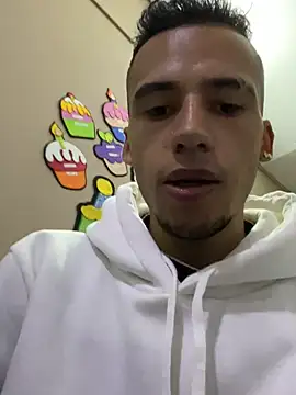 Snapshot of wiland_hot23 chatting on November 2025 04:02:02 AM wiland hot23 online show from November 2025 04:02:02 AM