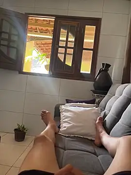 Snapshot of MCLZK chatting on December 2025 05:31:02 PM MCLZK online show from December 2025 05:31:02 PM