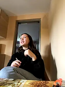 Snapshot of CamillaHessel chatting on November 2025 09:10:01 AM CamillaHessel online show from November 2025 09:10:01 AM