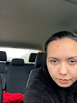 Snapshot of CamillaHessel chatting on November 2025 01:42:02 PM CamillaHessel online show from November 2025 01:42:02 PM