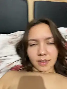 Snapshot of CamillaHessel chatting on November 2025 06:01:02 PM CamillaHessel online show from November 2025 06:01:02 PM