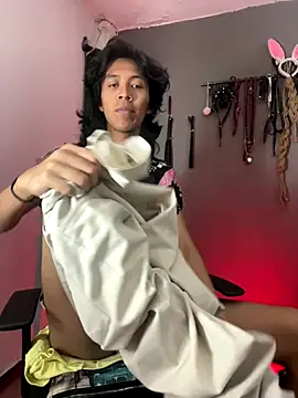 MadamLeRouge online show from November 2025 11:05:02 PM