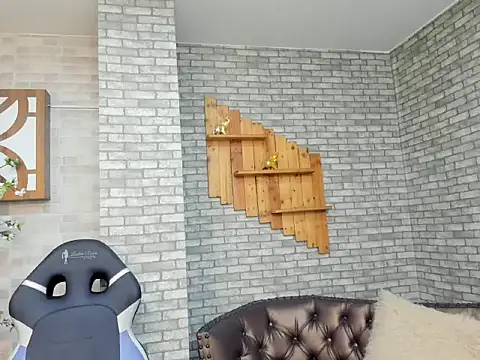 Snapshot of Alisonn_Doll chatting on November 2025 12:06:01 PM Alisonn Doll online show from November 2025 12:06:01 PM