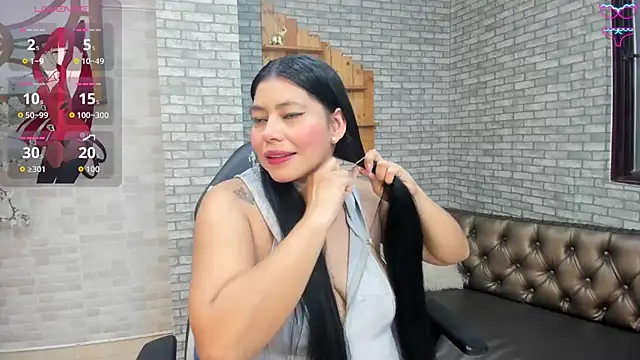 Snapshot of Alisonn_Doll chatting on November 2025 12:22:01 PM Alisonn Doll online show from November 2025 12:22:01 PM