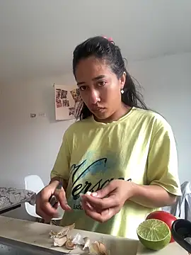 Amelia Rivas online show from April 2026 01:46:01 PM
