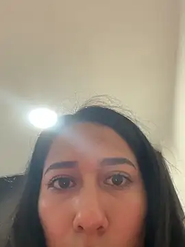 Amelia Rivas online show from May 2026 01:33:01 AM