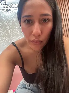 Amelia Rivas online show from June 2026 07:02:02 PM