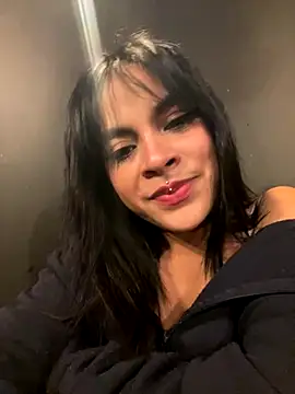 Veeronica  online show from September 2025 12:48:02 AM