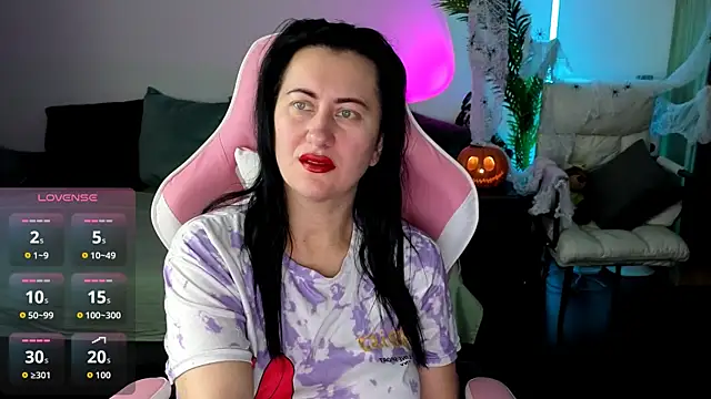 monnica vibe  online show from October 2025 07:42:02 AM