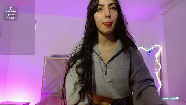 Snapshot of Ixchel_tay chatting on October 2025 03:18:02 AM Ixchel tay online show from October 2025 03:18:02 AM