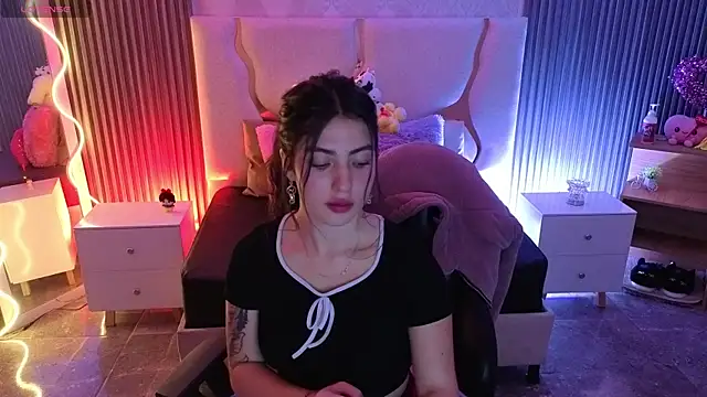 Ixchel tay online show from April 2026 04:24:02 AM
