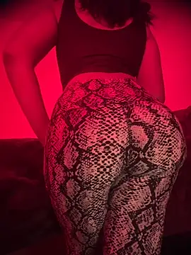 Snapshot of bellacagyal chatting on November 2025 04:45:01 AM bellacagyal online show from November 2025 04:45:01 AM