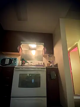 bellacagyal online show from November 2025 09:03:01 PM