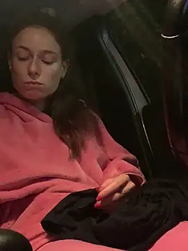 GoldenPussy1329 online show from November 2025 09:11:01 PM