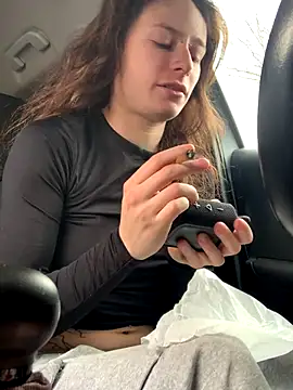 GoldenPussy1329 online show from January 2026 12:51:01 PM