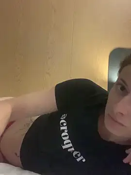 GoldenPussy1329 online show from April 2026 09:21:02 PM