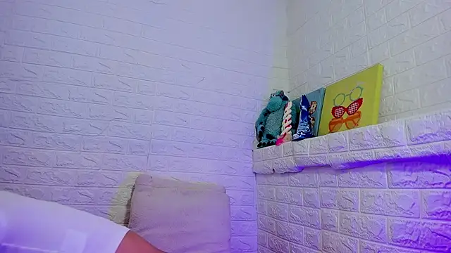 MelanyHarrysHH online show from October 2025 03:04:01 AM