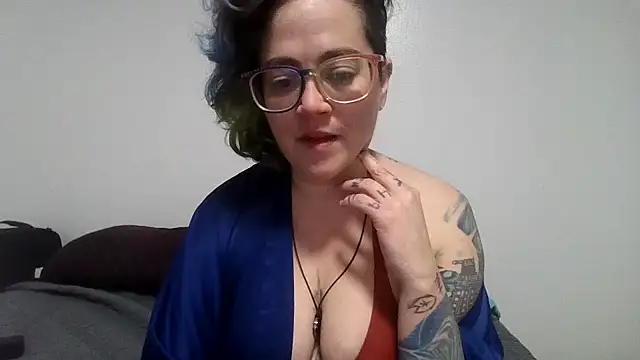 Snapshot of daniak90 chatting on October 2025 05:07:01 AM daniak90 online show from October 2025 05:07:01 AM