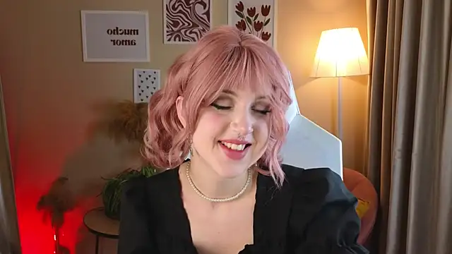 Snapshot of luna_son chatting on October 2025 09:14:02 PM luna son online show from October 2025 09:14:02 PM