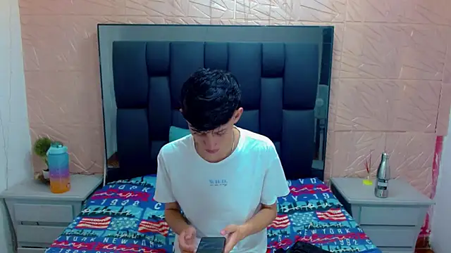 Snapshot of thaigo_twink38 chatting on October 2025 03:43:01 AM thaigo twink38 online show from October 2025 03:43:01 AM