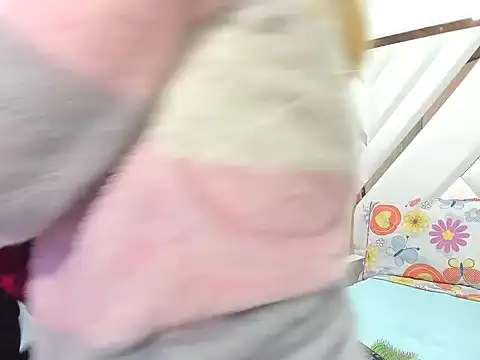 AliceCat 01 online show from December 2025 05:03:01 AM