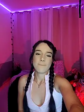 tamara vald online show from October 2025 04:35:01 AM