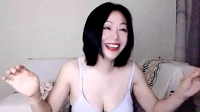 Smile-- online show from October 2025 03:10:01 PM