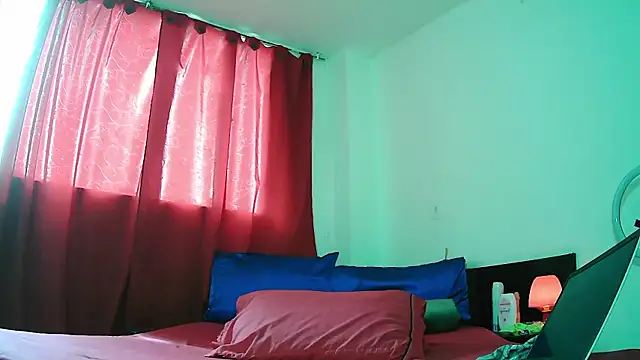 Snapshot of MissAsly chatting on November 2025 03:16:01 PM MissAsly online show from November 2025 03:16:01 PM