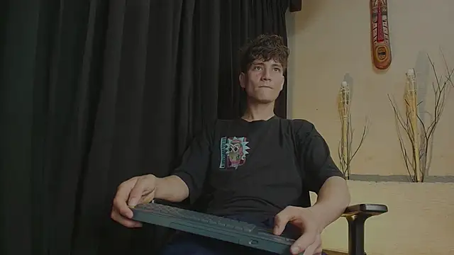 ZackMaye online show from October 2025 03:26:02 AM