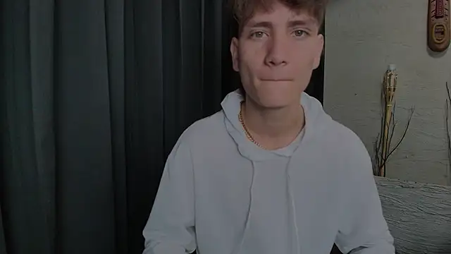 ZackMaye online show from October 2025 03:26:02 AM