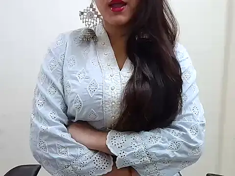 your lena online show from October 2025 05:50:02 AM