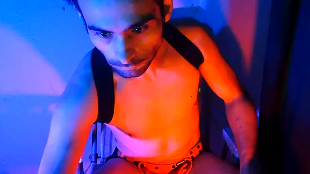 Snapshot of highinhtxx chatting on November 2025 10:43:02 PM highinhtxx online show from November 2025 10:43:02 PM