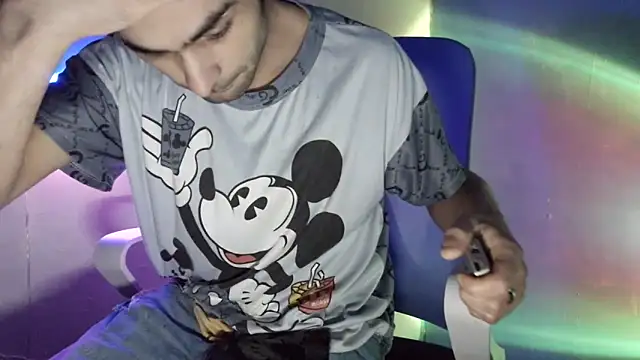 highinhtxx online show from May 2026 01:38:02 PM