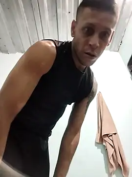 Dani156y online show from October 2025 09:28:01 AM