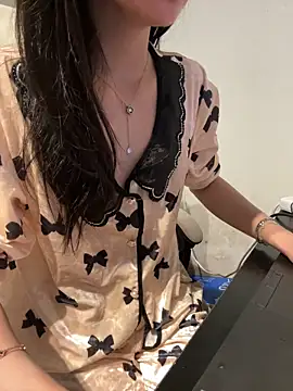 Snapshot of lee_ly chatting on February 2026 03:26:02 AM lee ly online show from February 2026 03:26:02 AM