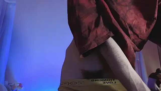 TommieHi online show from October 2025 12:27:01 PM