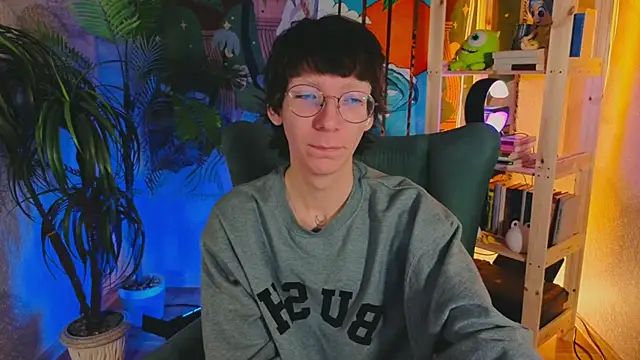 TommieHi online show from October 2025 05:26:02 AM