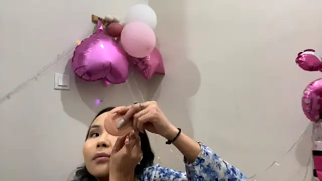 CarollFalick online show from October 2025 02:40:02 PM