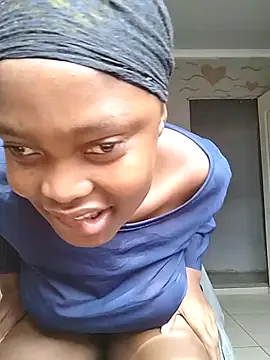 Snapshot of SexyValentinaXX chatting on October 2025 08:22:02 AM SexyValentinaXX online show from October 2025 08:22:02 AM