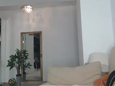 Aillineee1 online show from October 2025 08:55:02 PM